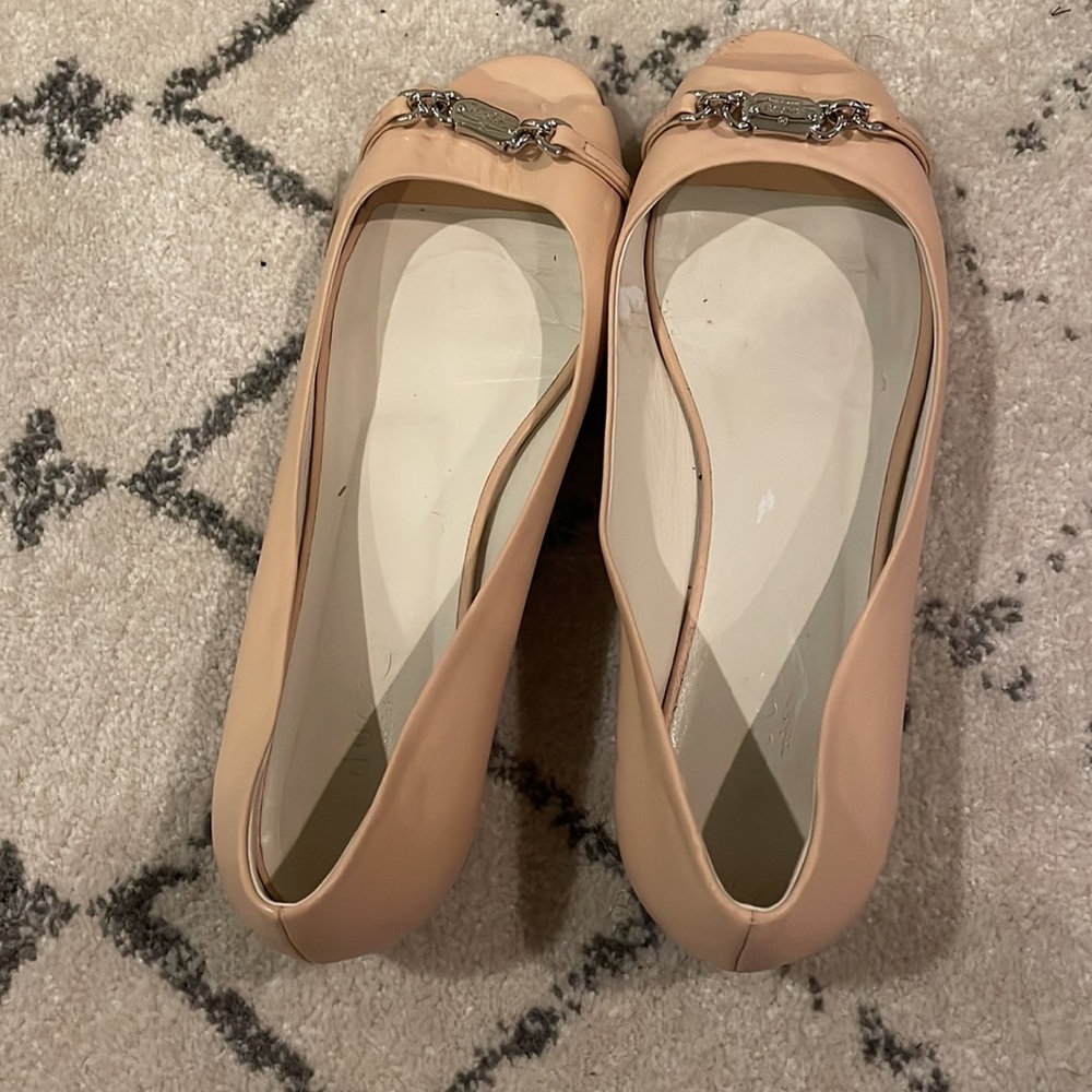 Gucci leather peep toe flats